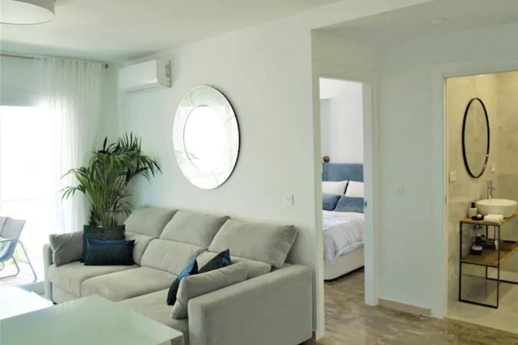 Apartamento Piccadilly Suite Торремолинос Экстерьер фото