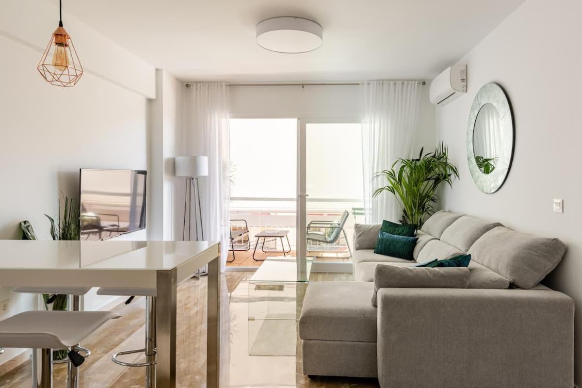 Apartamento Piccadilly Suite Торремолинос Экстерьер фото